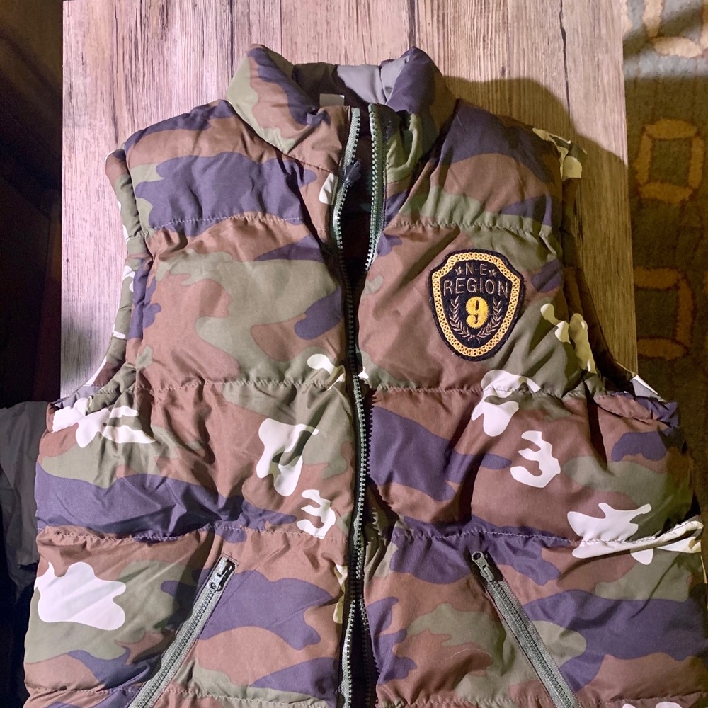 Children’s Place camo puffer vest